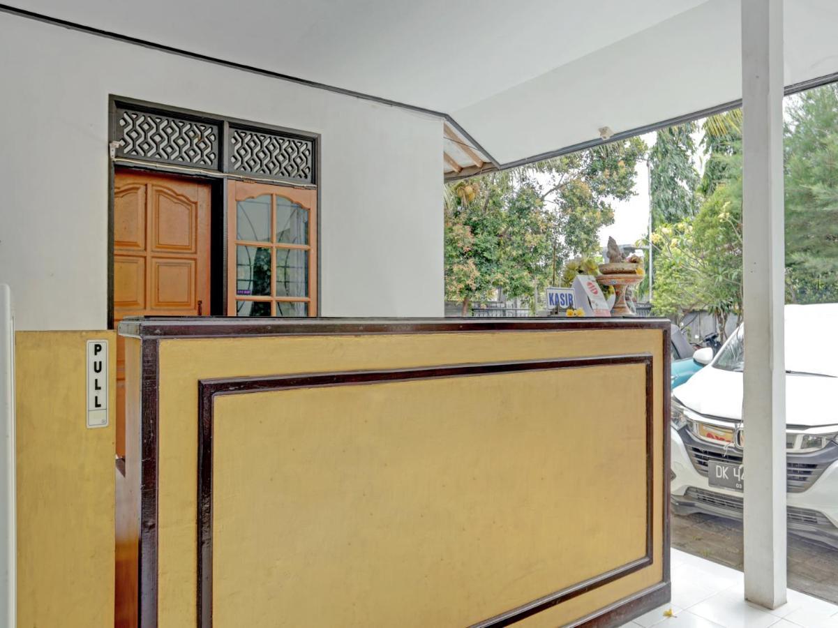 Oyo 3096 Hotel Dewi Warsiki Gilimanuk Esterno foto
