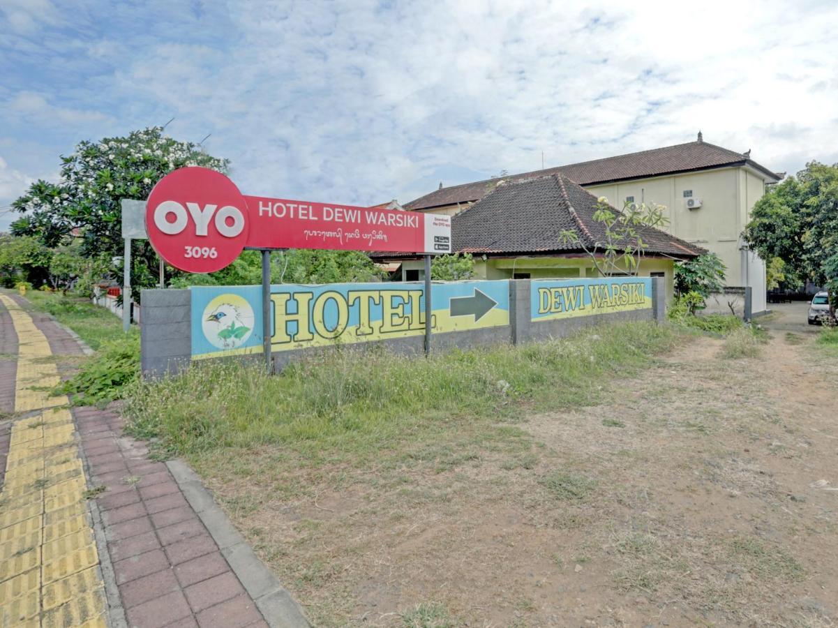 Oyo 3096 Hotel Dewi Warsiki Gilimanuk Esterno foto