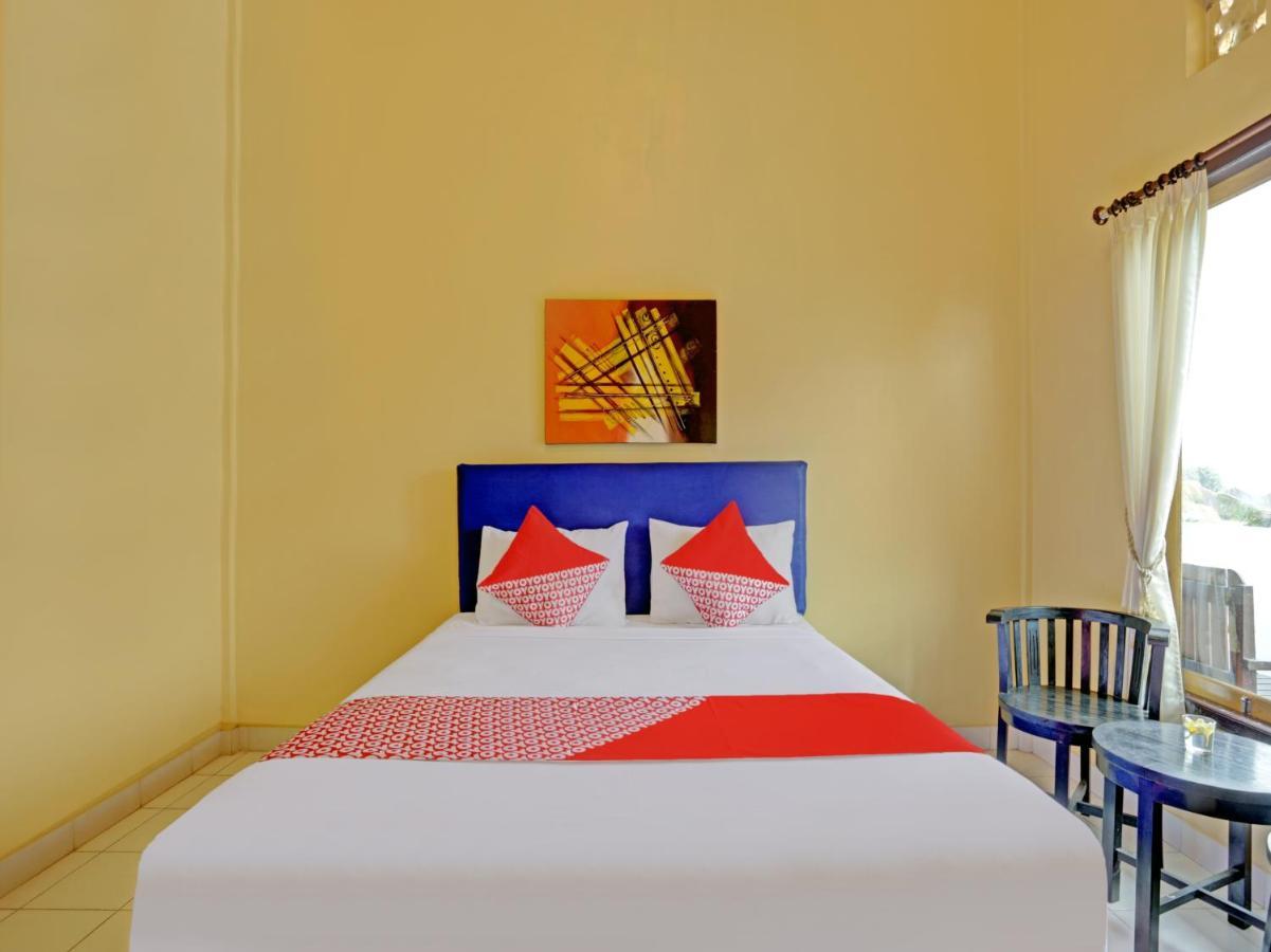 Oyo 3096 Hotel Dewi Warsiki Gilimanuk Esterno foto