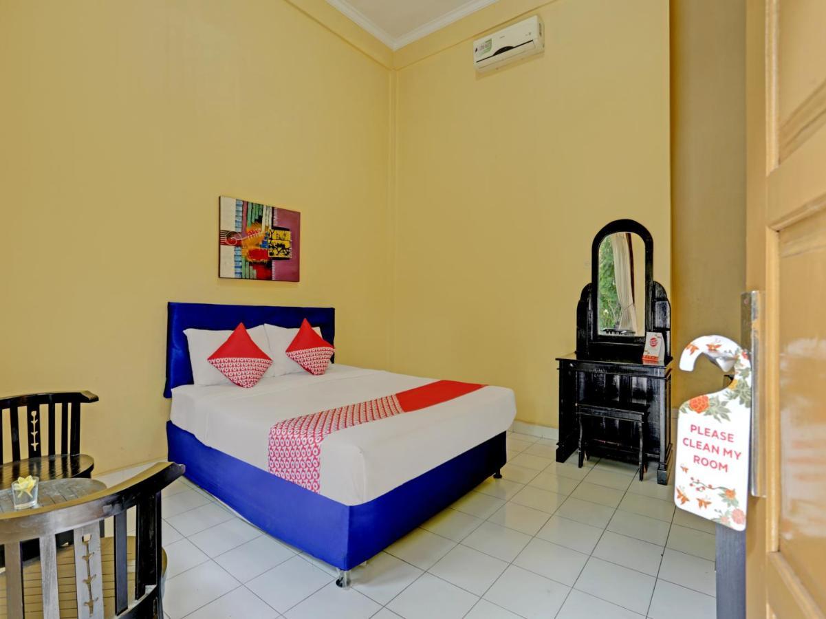 Oyo 3096 Hotel Dewi Warsiki Gilimanuk Esterno foto