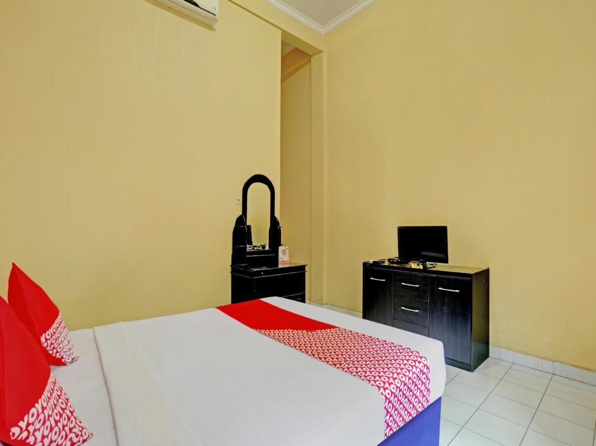Oyo 3096 Hotel Dewi Warsiki Gilimanuk Esterno foto